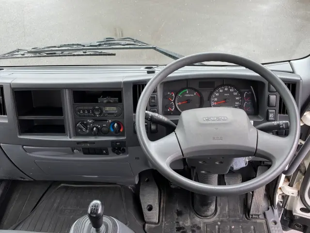 いすゞ フォワード 2PG-FRR90S1(2WD)の写真21