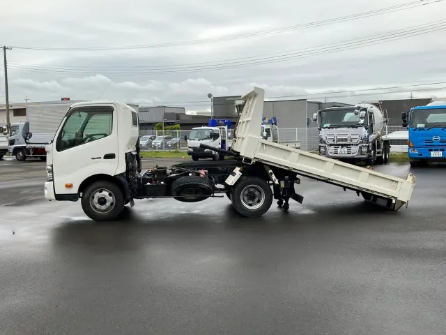 日野 デュトロ SDG-XZU700X(2WD)の写真5