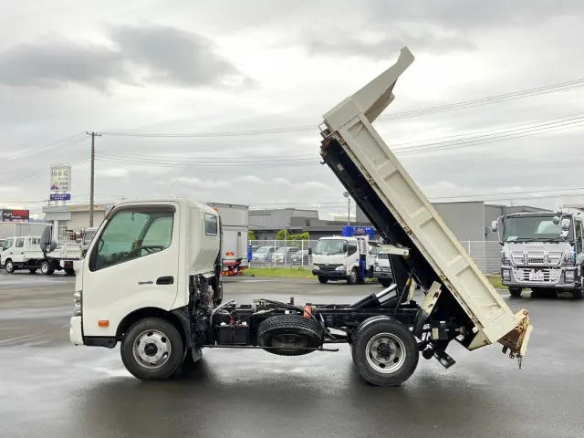 日野 デュトロ SDG-XZU700X(2WD)の写真7