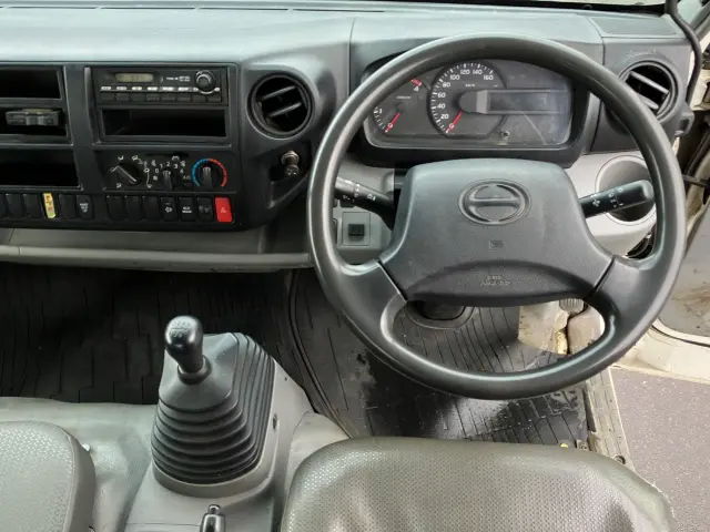 日野 デュトロ SDG-XZU700X(2WD)の写真21