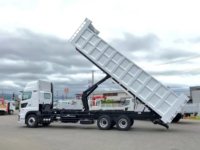 日野 プロフィア 2DG-FS1AHE(6x4)の写真5