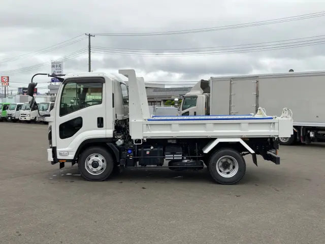 いすゞ フォワード 2RG-FRR90S3(2WD)の写真7