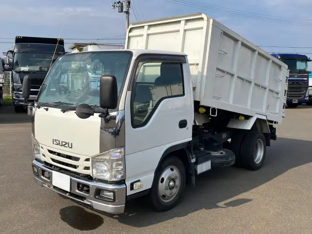 いすゞ エルフ 2RG-NJR88AN(2WD)の写真1