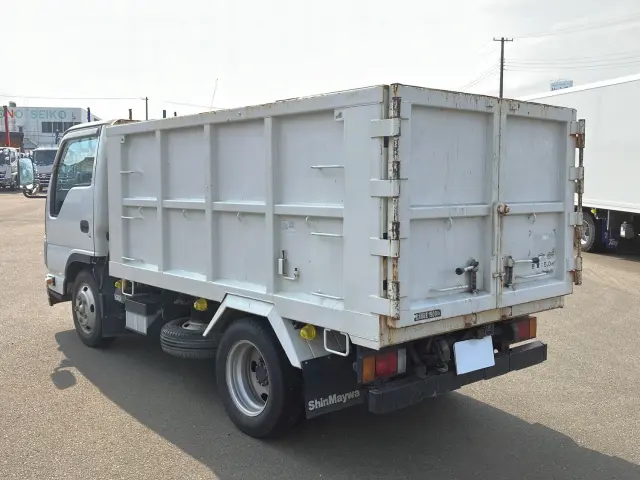 いすゞ エルフ 2RG-NJR88AN(2WD)の写真4