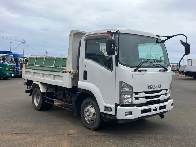 いすゞ フォワード TKG-FRR90S1(2WD)の写真2
