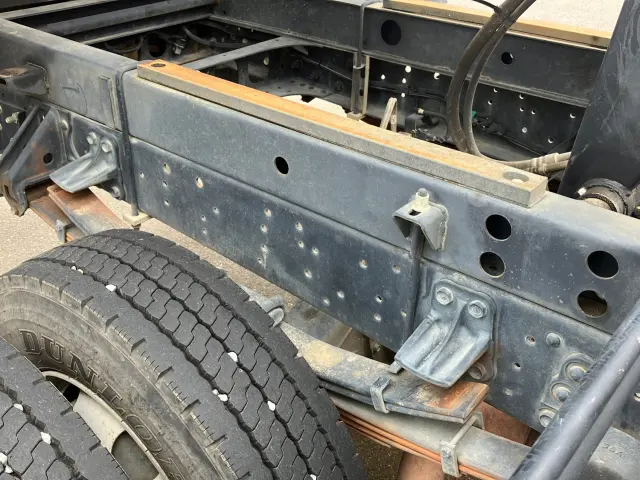 いすゞ フォワード TKG-FRR90S1(2WD)の写真15