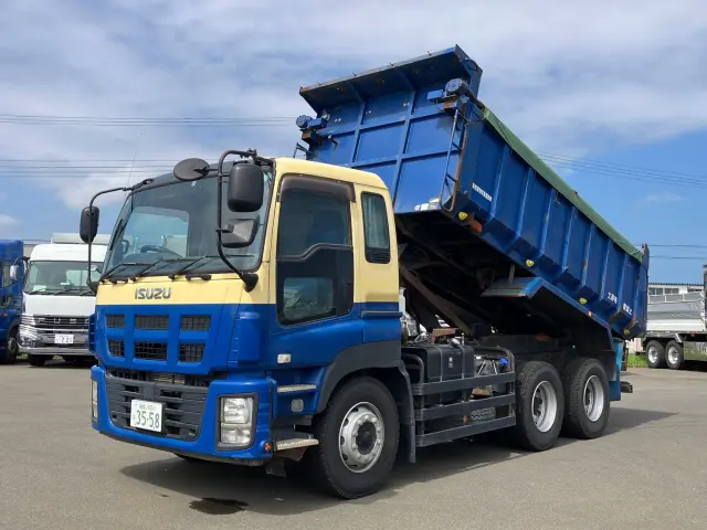 いすゞ ギガ LKG-CXZ77AT(6x4)の写真1