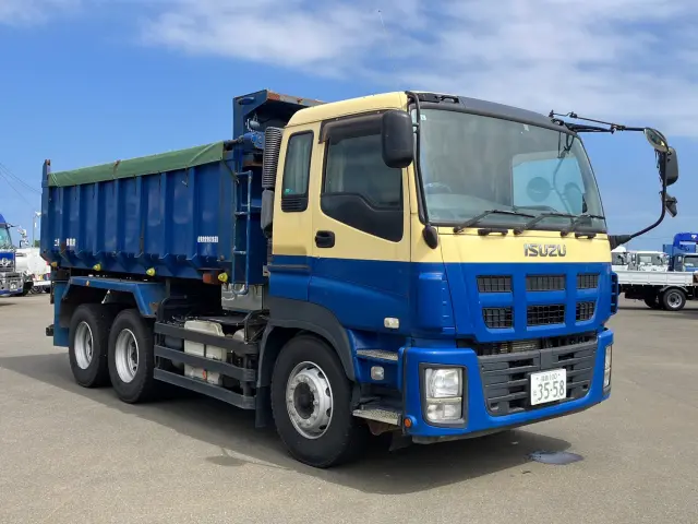 いすゞ ギガ LKG-CXZ77AT(6x4)の写真2