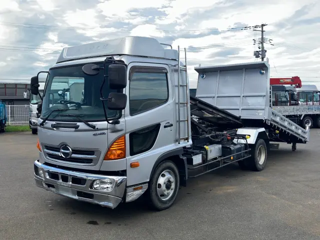 日野 レンジャー TKG-FD9JGAA(2WD)の写真1