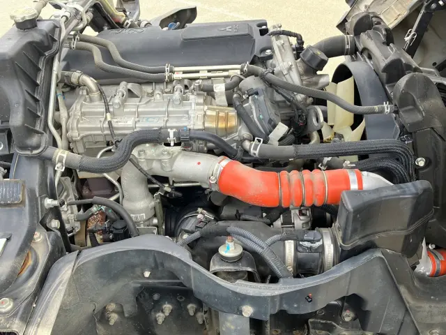 三菱 キャンター TPG-FBA60(2WD)の写真18