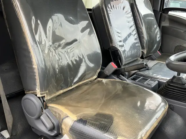 いすゞ フォワード TKG-FRR90S1(2WD)の写真19
