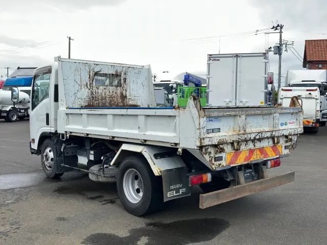 いすゞ エルフ 2PG-NPR88YN(2WD)の写真4