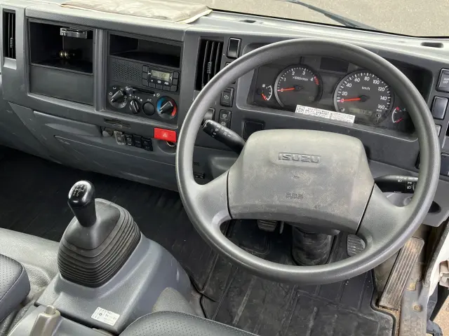 いすゞ エルフ 2PG-NPR88YN(2WD)の写真21