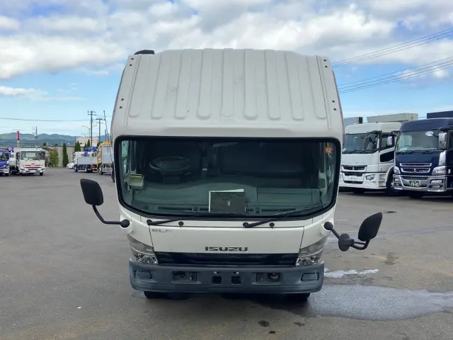 いすゞ エルフ 2PG-NPR88YN(2WD)の写真24