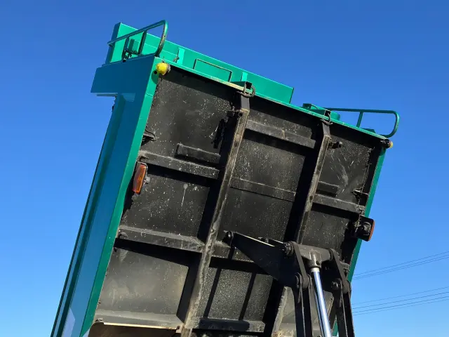 三菱 ファイター 2KG-FK62FZ(2WD)の写真12