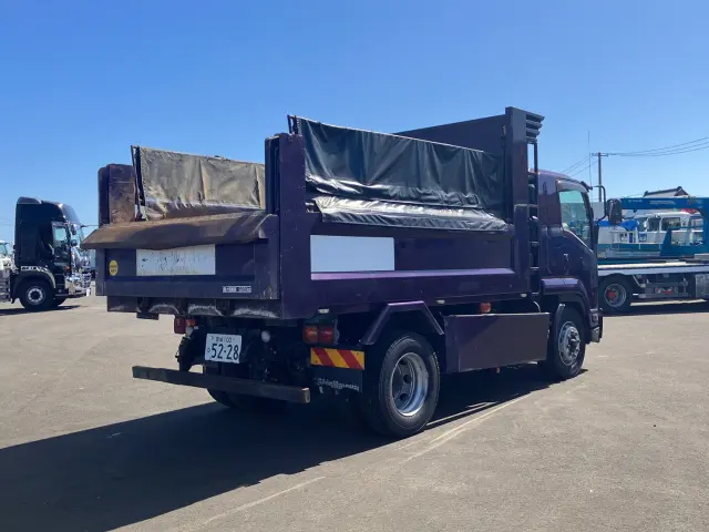 いすゞ フォワード 2RG-FTR90U2(2WD)の写真3