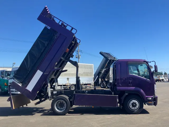 いすゞ フォワード 2RG-FTR90U2(2WD)の写真6