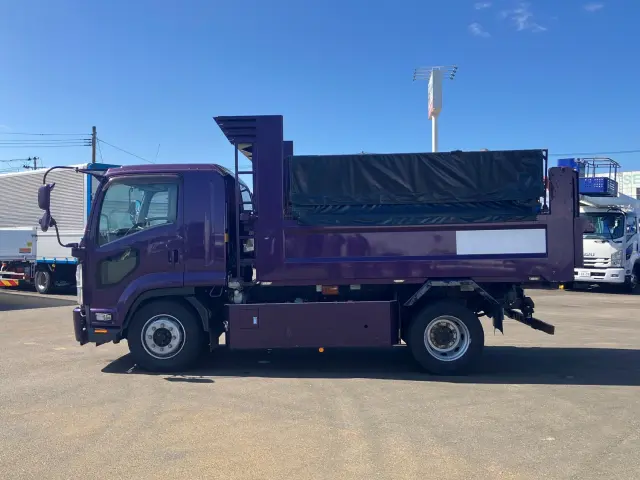 いすゞ フォワード 2RG-FTR90U2(2WD)の写真7