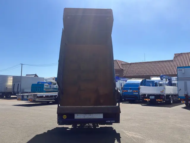 いすゞ フォワード 2RG-FTR90U2(2WD)の写真10
