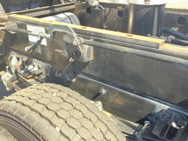 いすゞ フォワード 2RG-FTR90U2(2WD)の写真15