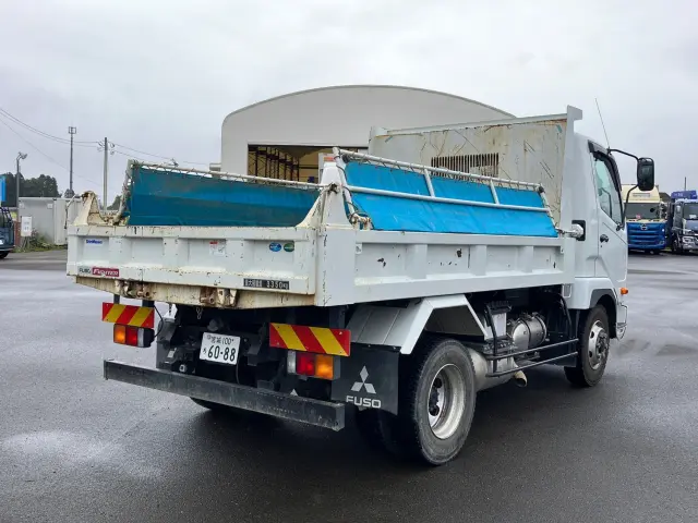 三菱 ファイター 2KG-FK72F(2WD)の写真3