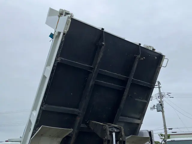 三菱 ファイター 2KG-FK72F(2WD)の写真12