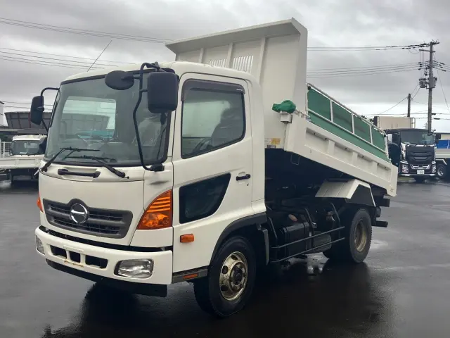 日野 レンジャー TKG-FC9JCAP(2WD)の写真1