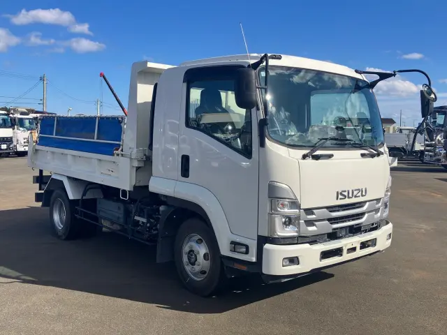 いすゞ フォワード 2RG-FRR90S2(2WD)の写真2