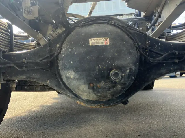いすゞ フォワード 2RG-FRR90S2(2WD)の写真16