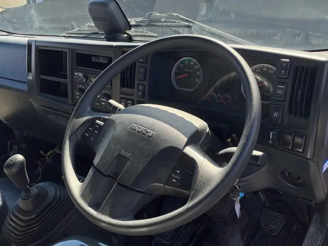 いすゞ フォワード 2RG-FRR90S2(2WD)の写真21