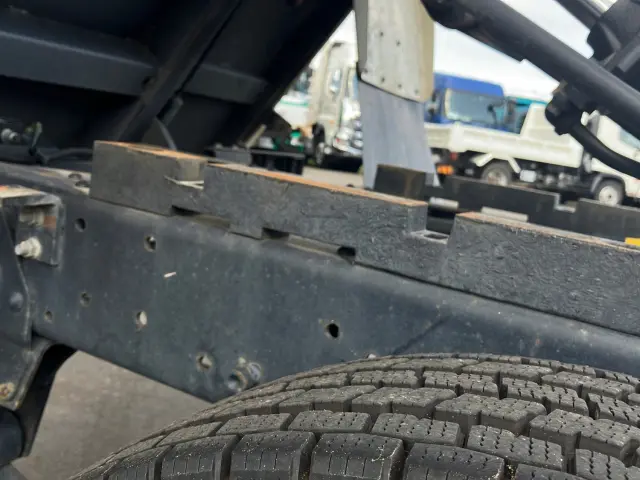 いすゞ エルフ 2RG-NJR88AD(2WD)の写真15