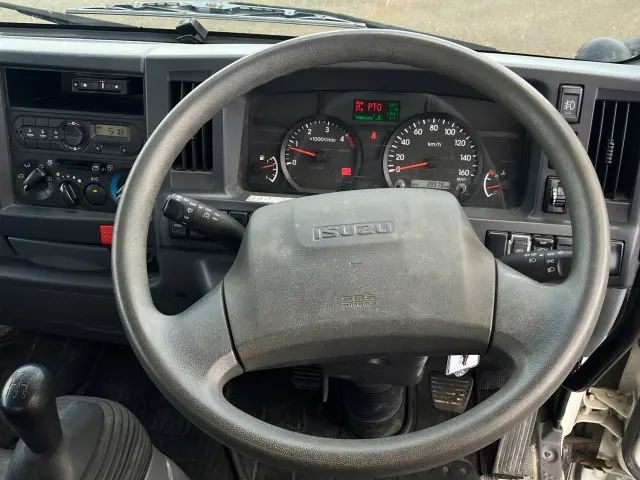 いすゞ エルフ 2RG-NJR88AD(2WD)の写真21