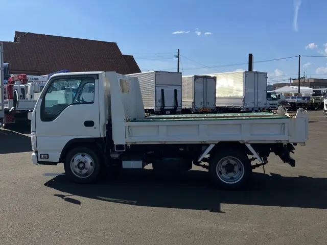 いすゞ エルフ 2RG-NJR88AD(2WD)の写真7