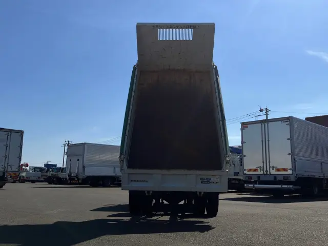 いすゞ エルフ 2RG-NJR88AD(2WD)の写真10