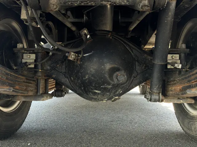 いすゞ エルフ 2RG-NJR88AD(2WD)の写真16