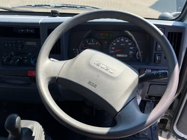 いすゞ エルフ 2RG-NJR88AD(2WD)の写真21