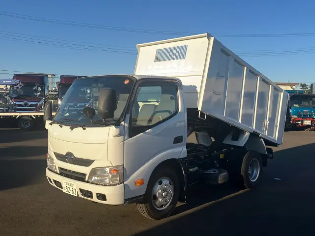 日野 デュトロ TKG-XZU620T(2WD)の写真1