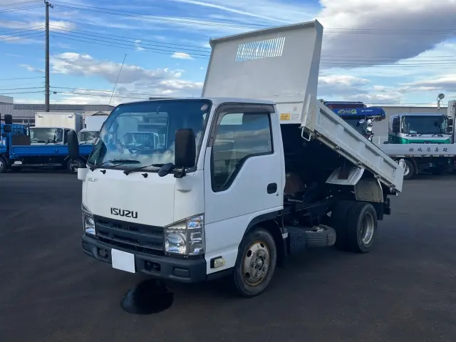 いすゞ エルフ TKG-NJR85AD(2WD)の写真1