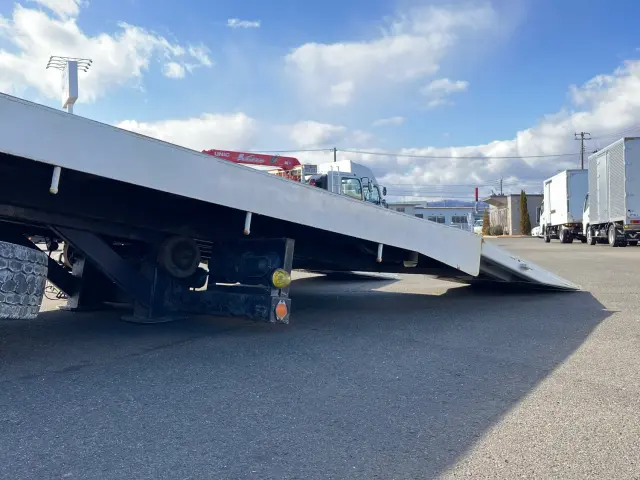 三菱 スーパーグレート QPG-FS60VZ(8x4)の写真17