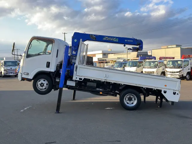 いすゞ エルフ SKG-NPR85YN(2WD)の写真5