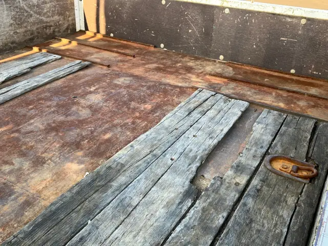 いすゞ エルフ SKG-NPR85YN(2WD)の写真9