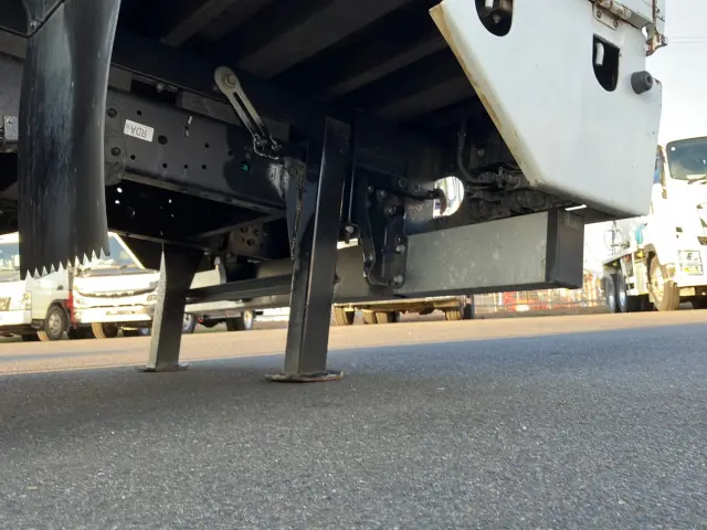 いすゞ エルフ SKG-NPR85YN(2WD)の写真17