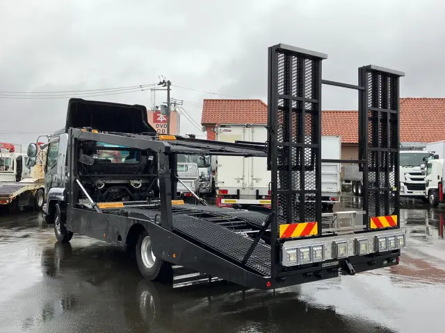 いすゞ フォワード TKG-FRR90S2(2WD)の写真4