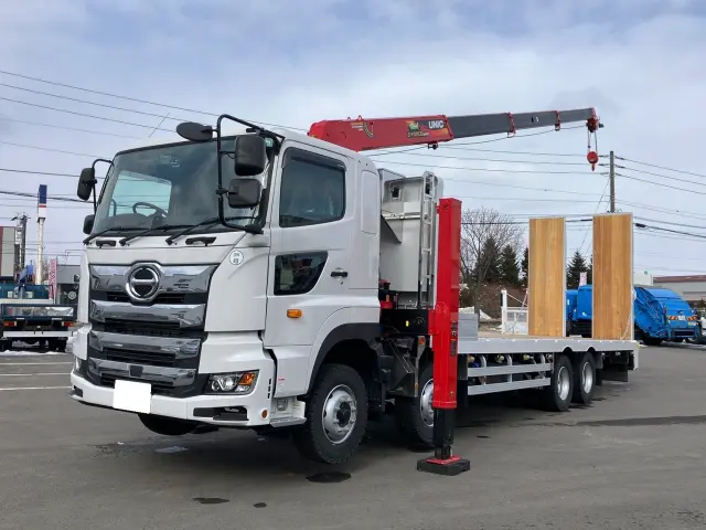 日野 プロフィア 2DG-FW1AHC(8x4)の写真1