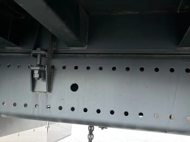 日野 プロフィア 2DG-FW1AHC(8x4)の写真15