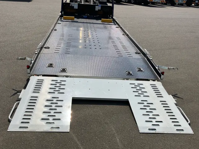 三菱 キャンター 2PG-FEB80(2WD)の写真8