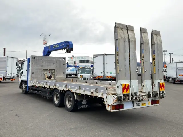 三菱 ファイター QDG-FQ62F(6x4)の写真4