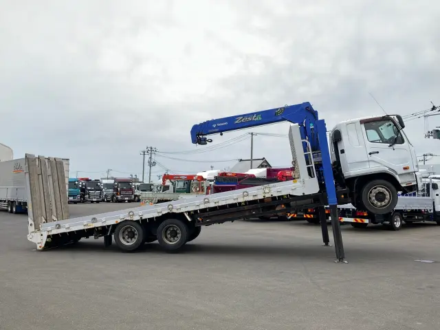 三菱 ファイター QDG-FQ62F(6x4)の写真6