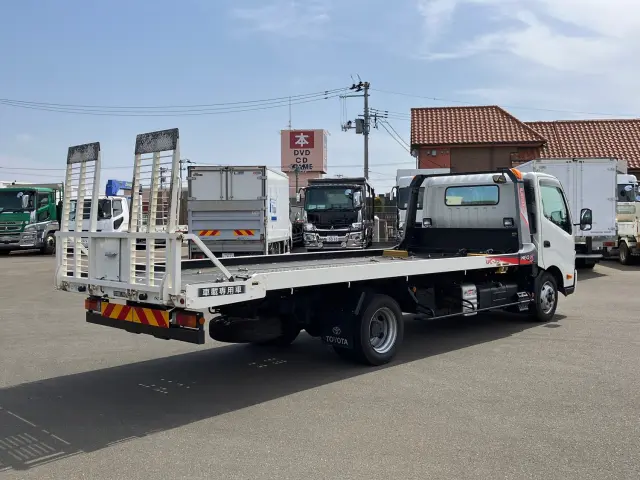 トヨタ ダイナ 2RG-XZU722(2WD)の写真3