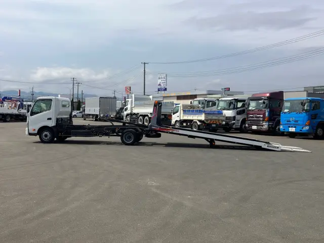 トヨタ ダイナ 2RG-XZU722(2WD)の写真5